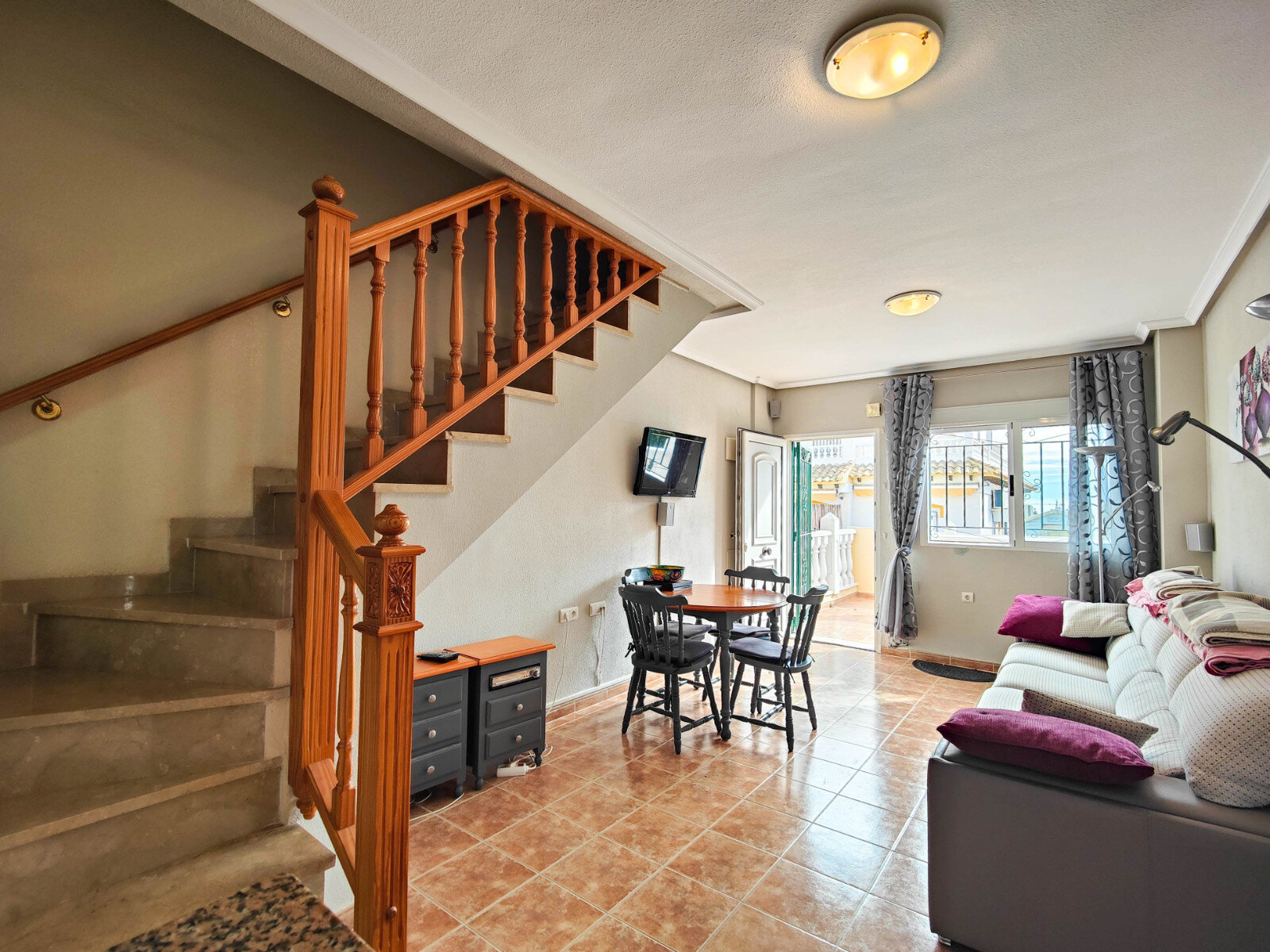 3-Bedroom House in Orihuela - Image 33