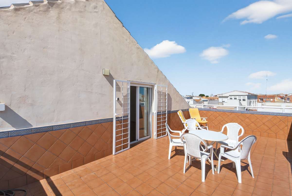 5-Bedroom Villa in La Puntica, Lo Pagan - Image 22