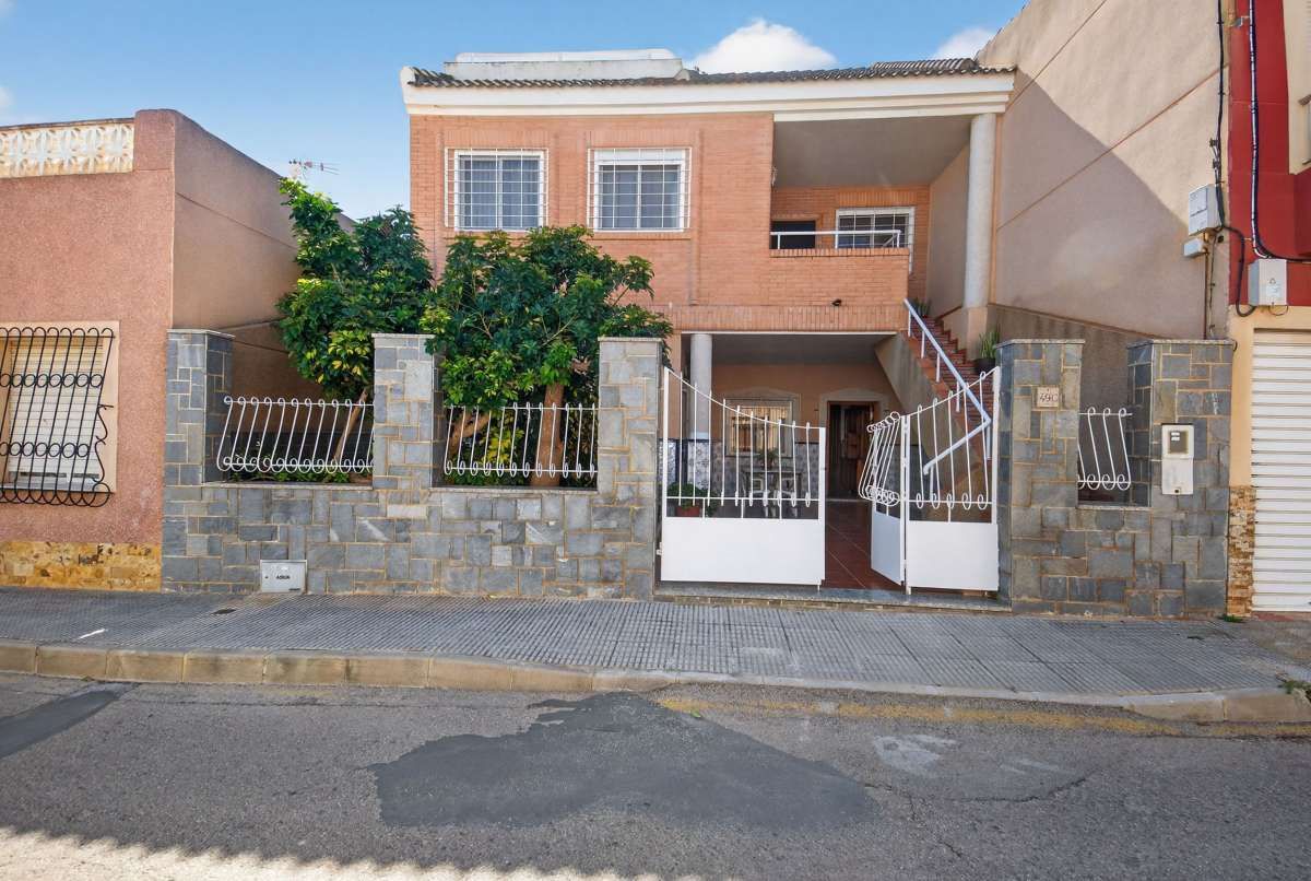 5-Bedroom Villa in La Puntica, Lo Pagan - Image 36