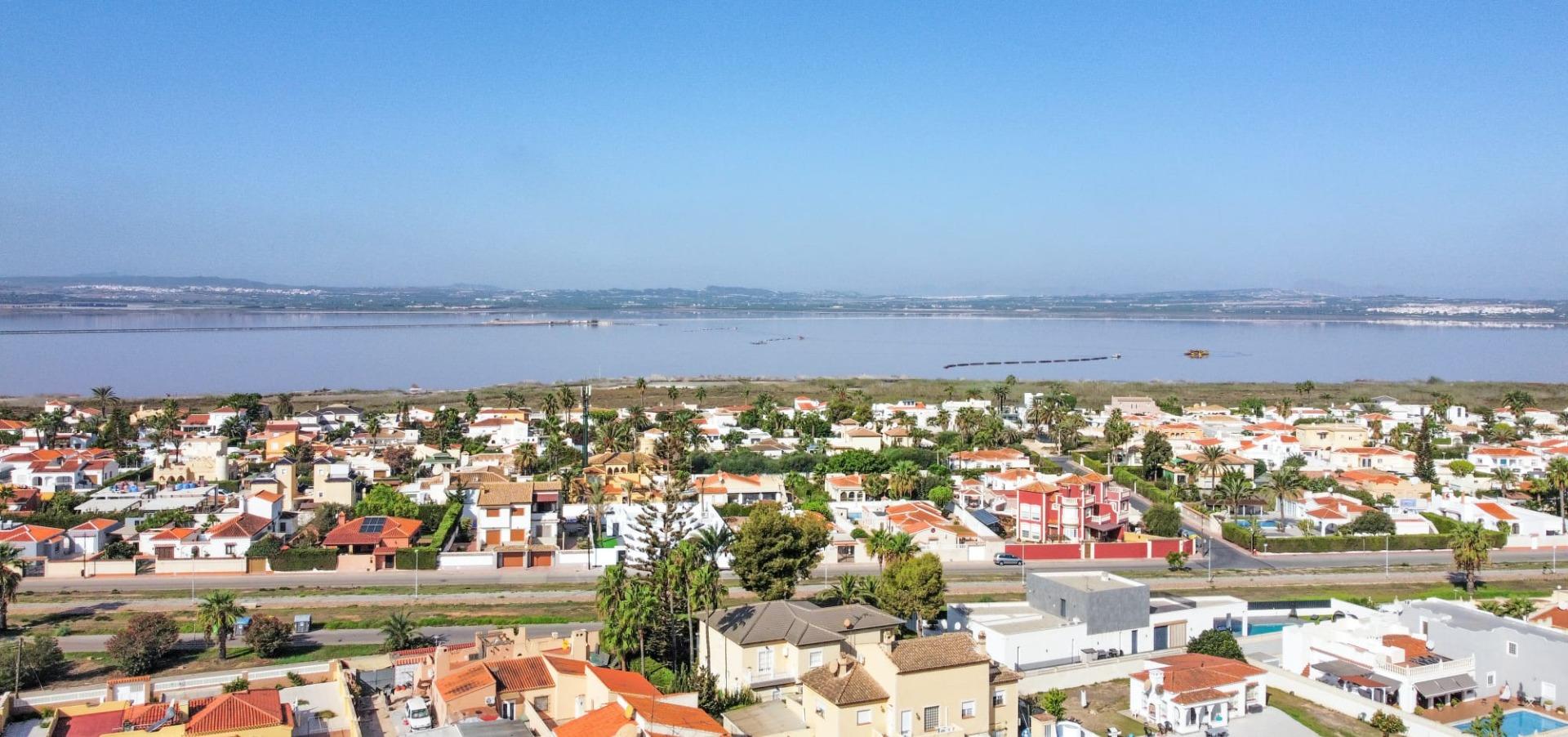 6-Bedroom Luxury Villa in Torreta Florida, Torrevieja - Image 12