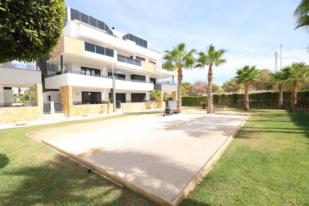 2-Bedroom Apartment in Los Almendros-la Florida, Orihuela Costa - Image 3