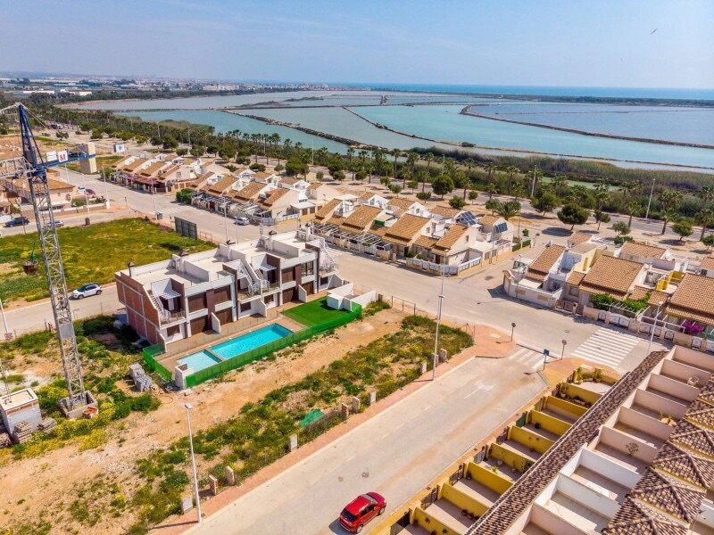 3-Bedroom Apartment in San Pedro del Pinatar - Image 11