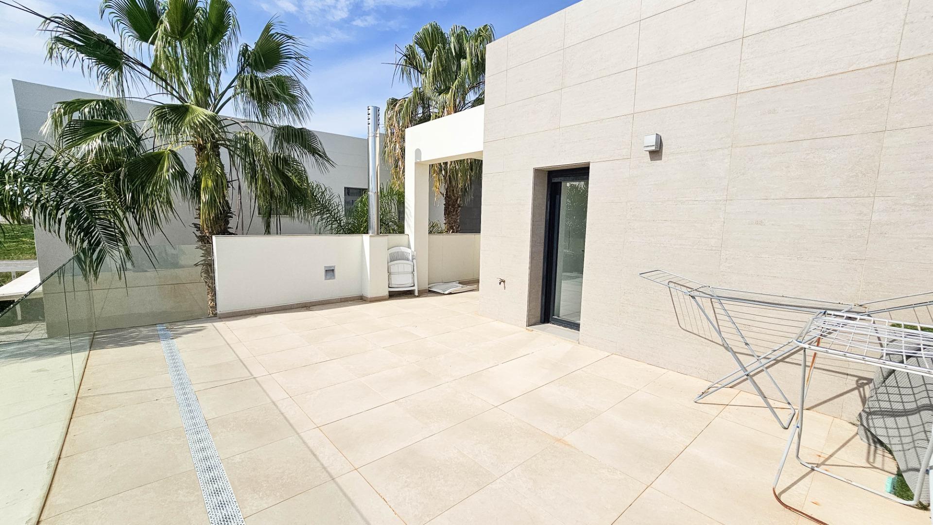 3-Bedroom Villa in Rojales - Image 29