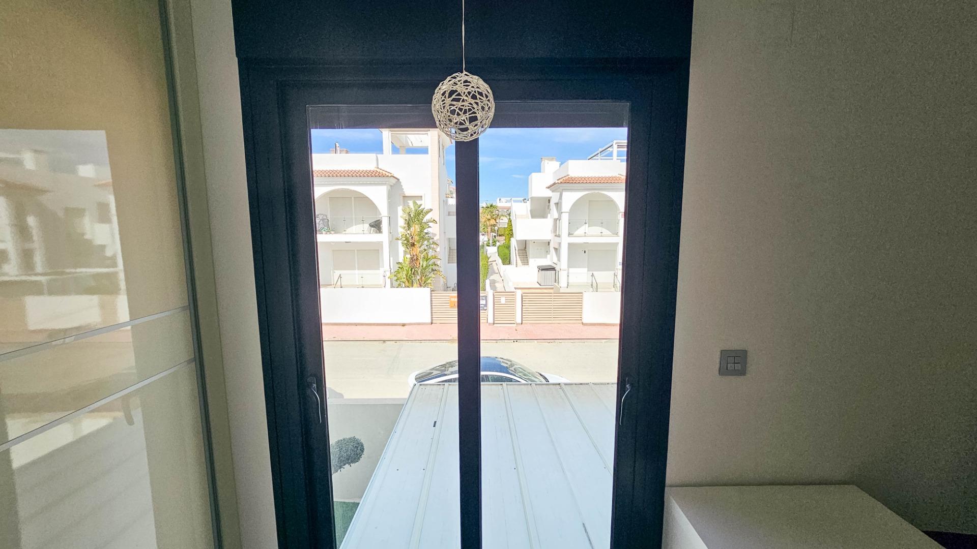 3-Bedroom Villa in Rojales - Image 34