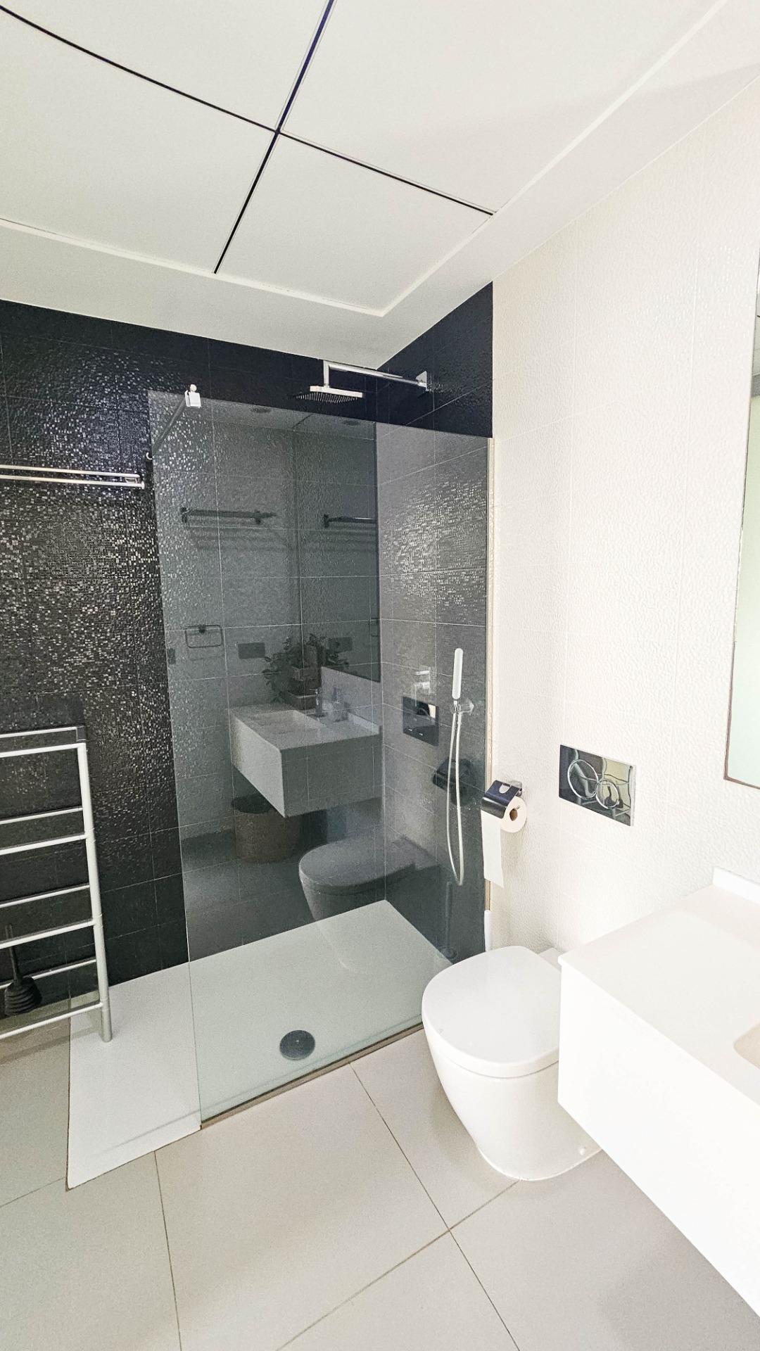 3-Bedroom Villa in Rojales - Image 6