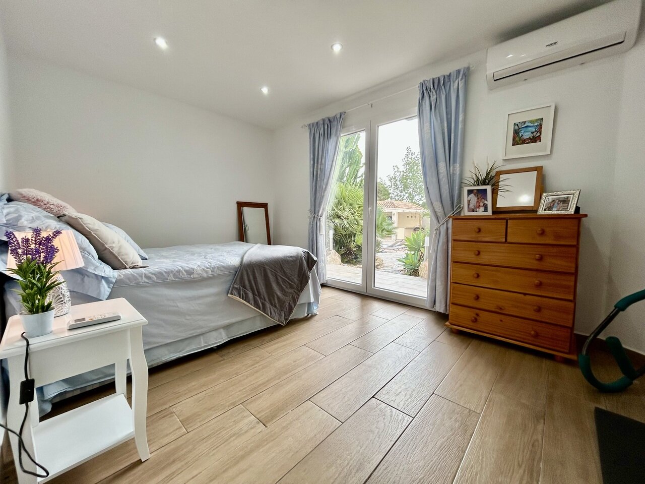 6-Bedroom Villa in Cabo Roig - Image 28