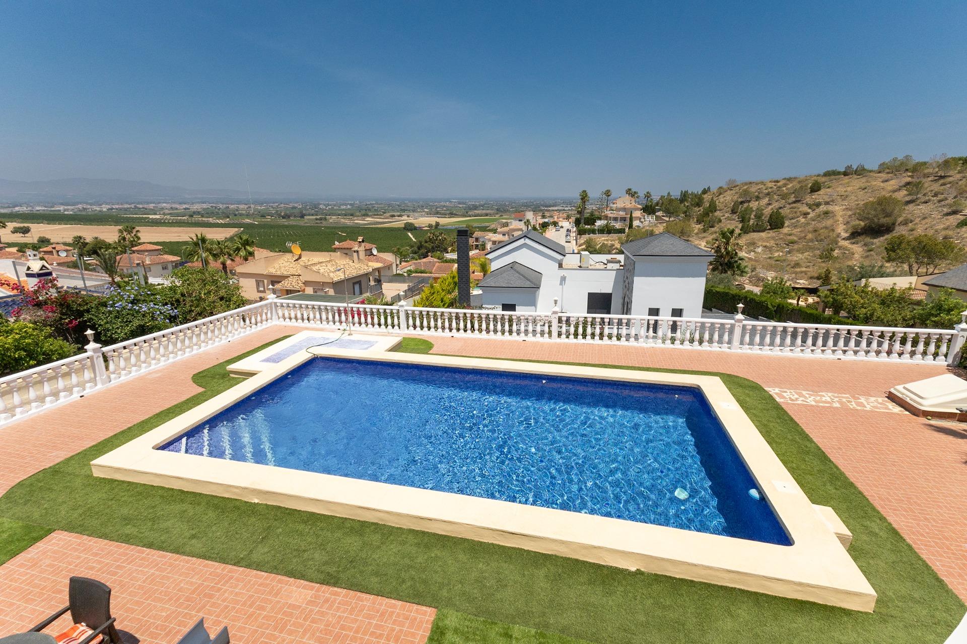 5-Bedroom House in Algorfa - Image 4