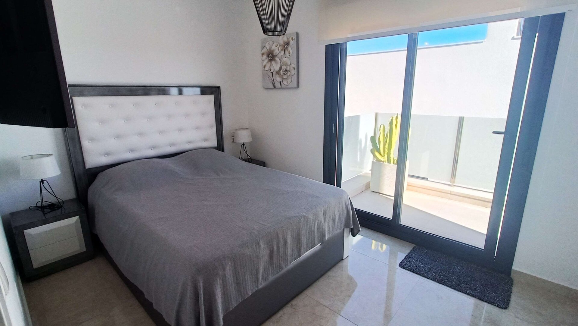 3-Bedroom Villa in Los Montesinos - Image 22