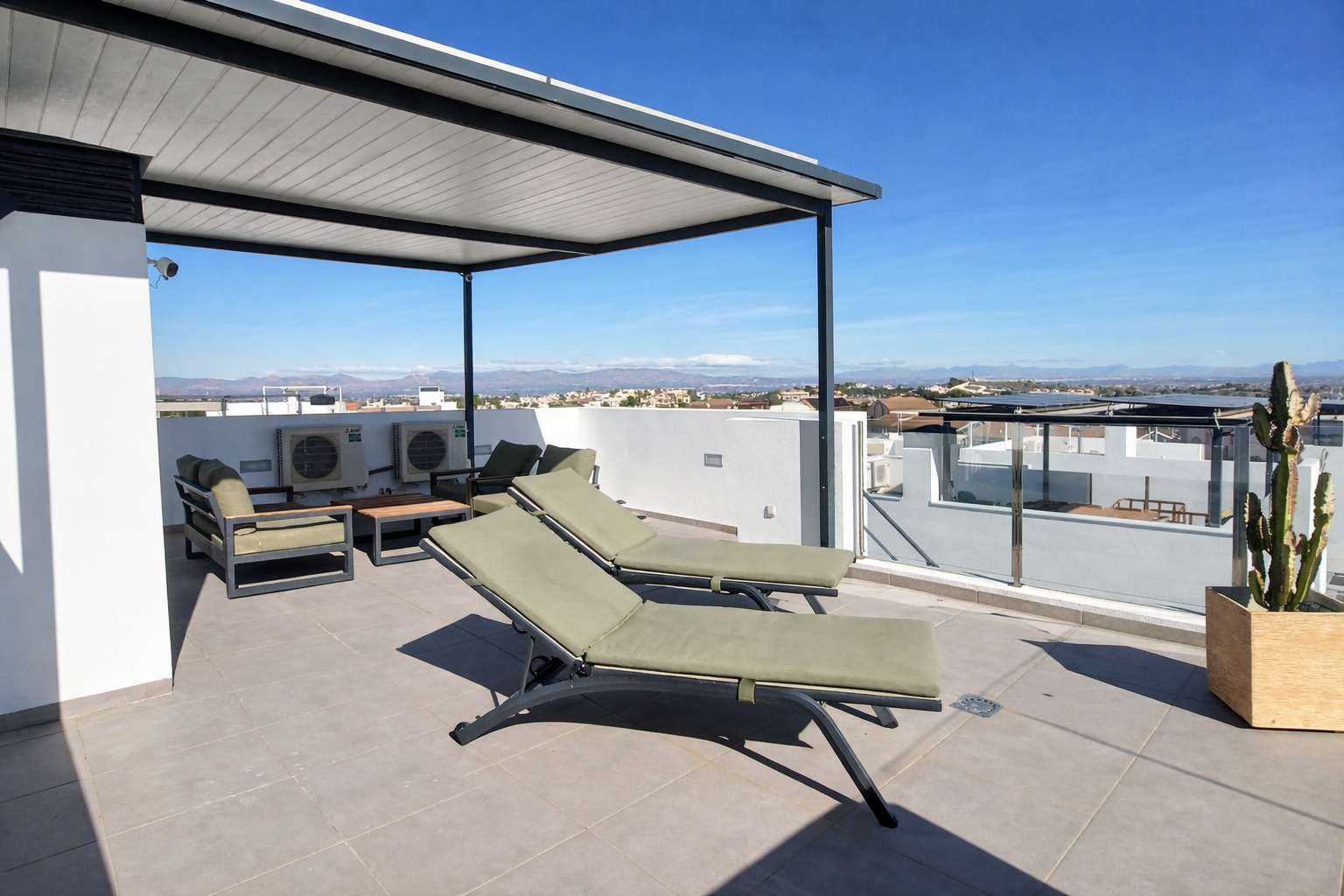 3-Bedroom Villa in Los Montesinos - Image 31