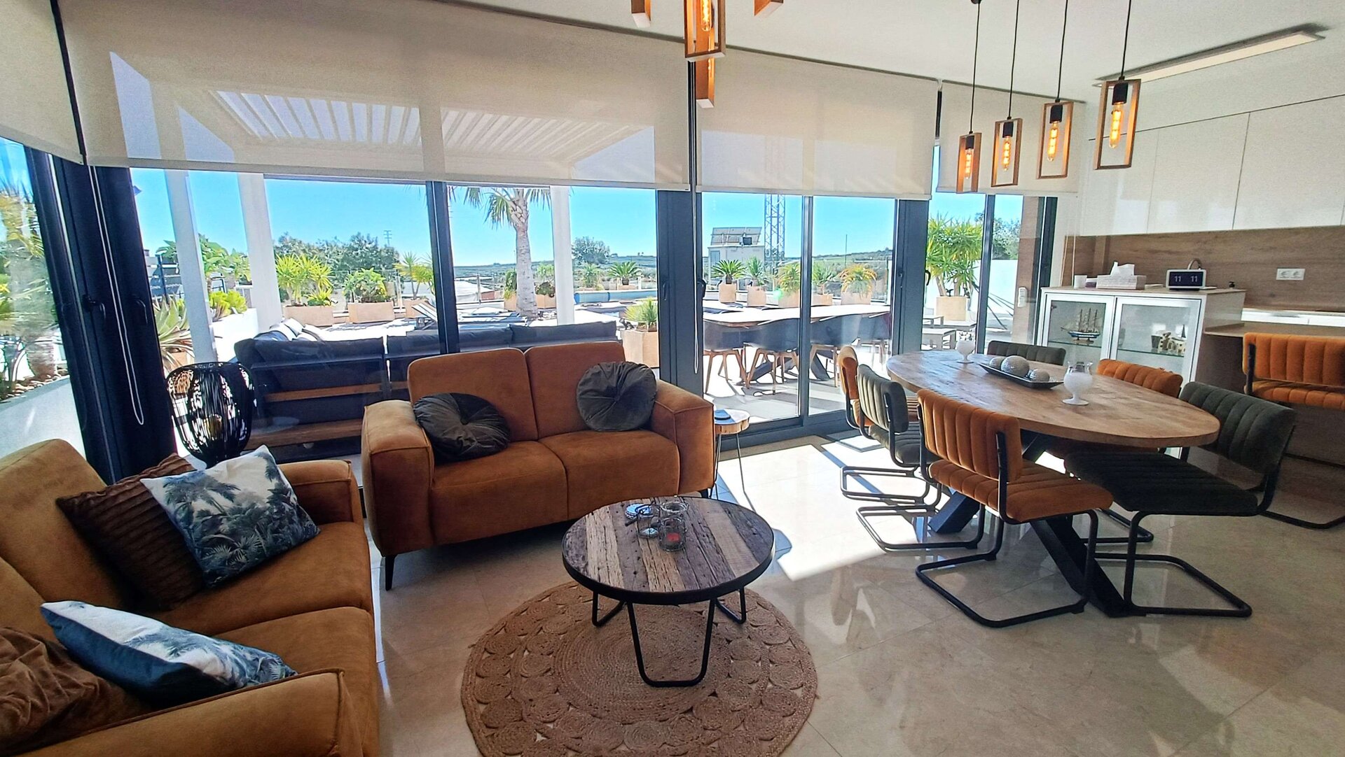 3-Bedroom Villa in Los Montesinos - Image 4