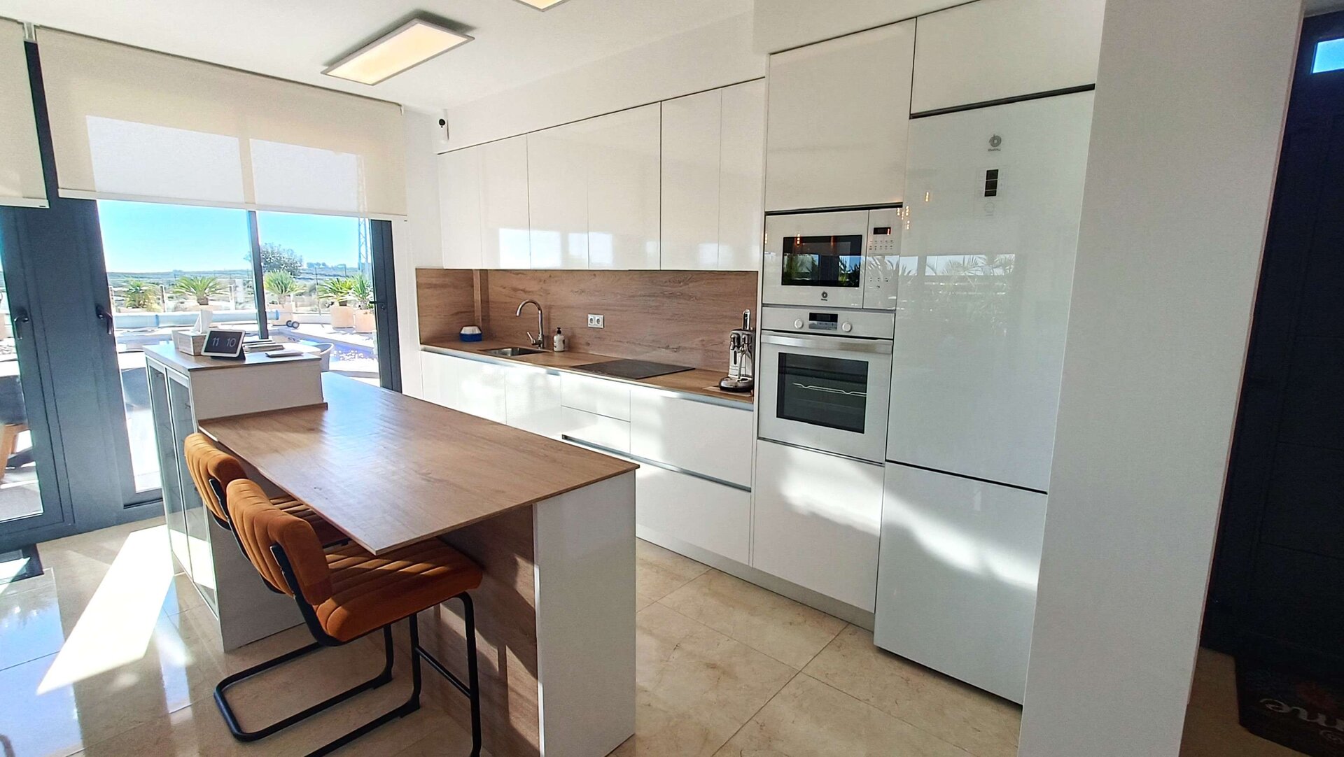 3-Bedroom Villa in Los Montesinos - Image 8