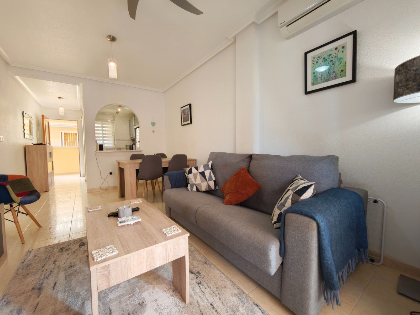 2-Bedroom Apartment in Comunidad Valenciana, Algorfa - Image 12
