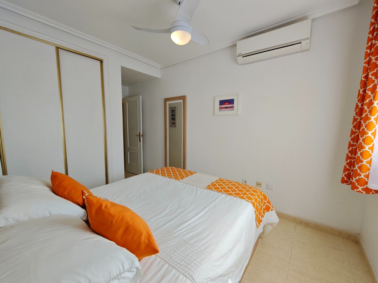 2-Bedroom Apartment in Comunidad Valenciana, Algorfa - Image 29