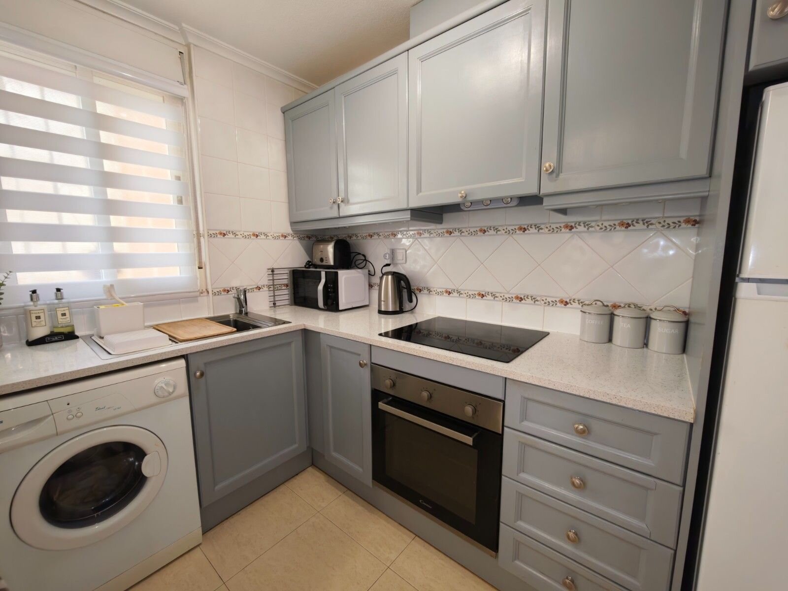 2-Bedroom Apartment in Comunidad Valenciana, Algorfa - Image 4