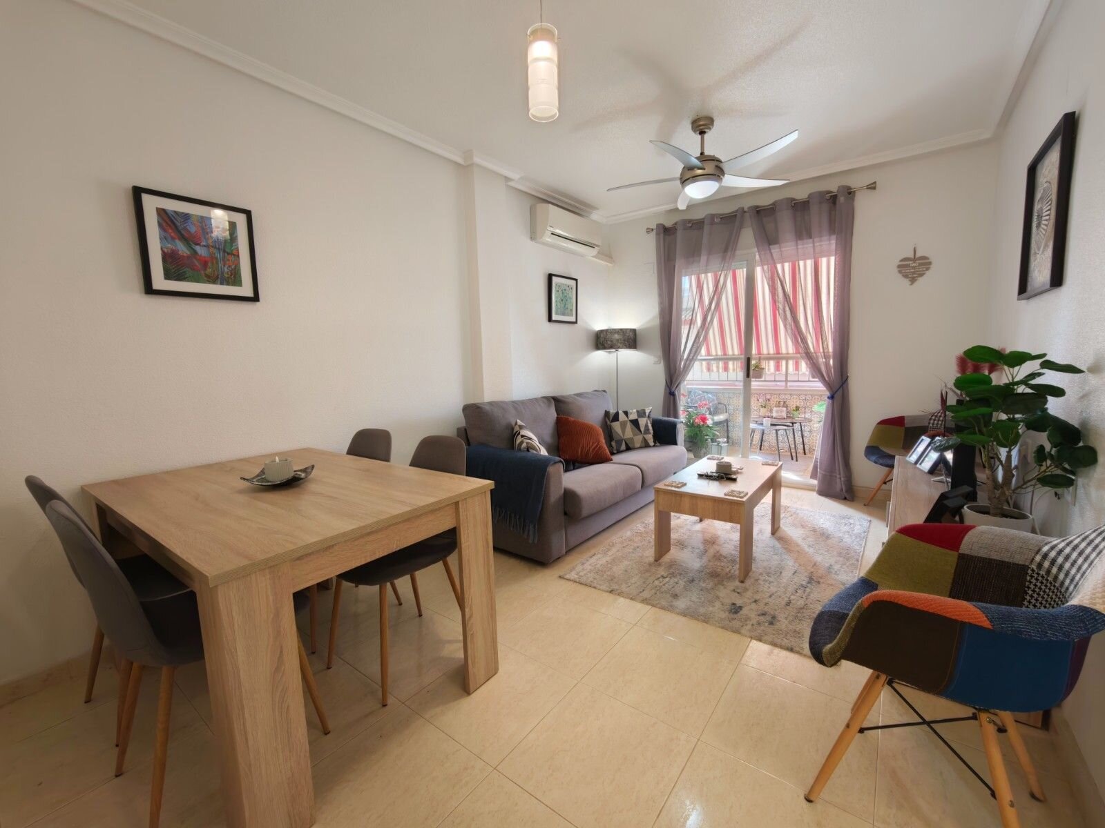 2-Bedroom Apartment in Comunidad Valenciana, Algorfa - Image 5