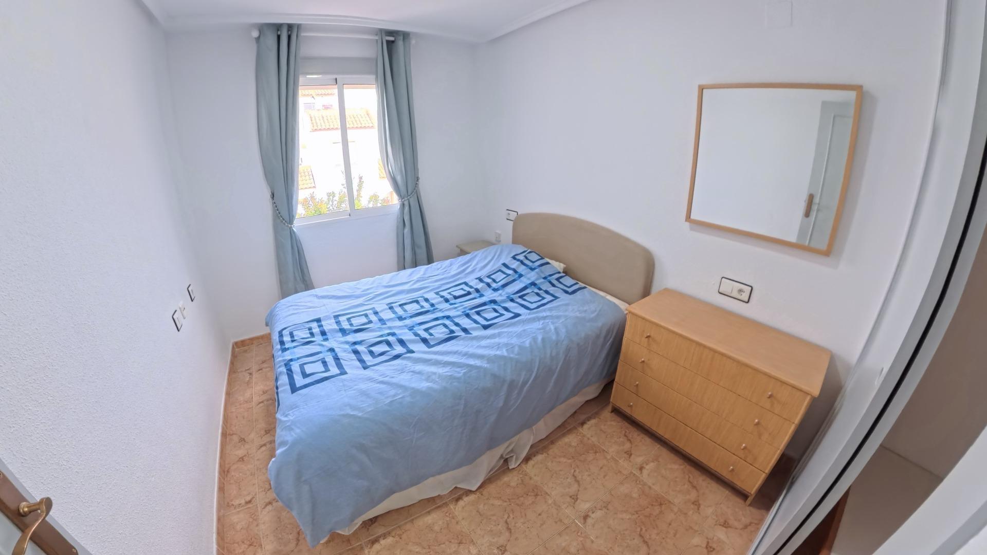 2-Bedroom Bungalow in El Limonar, Torrevieja - Image 11