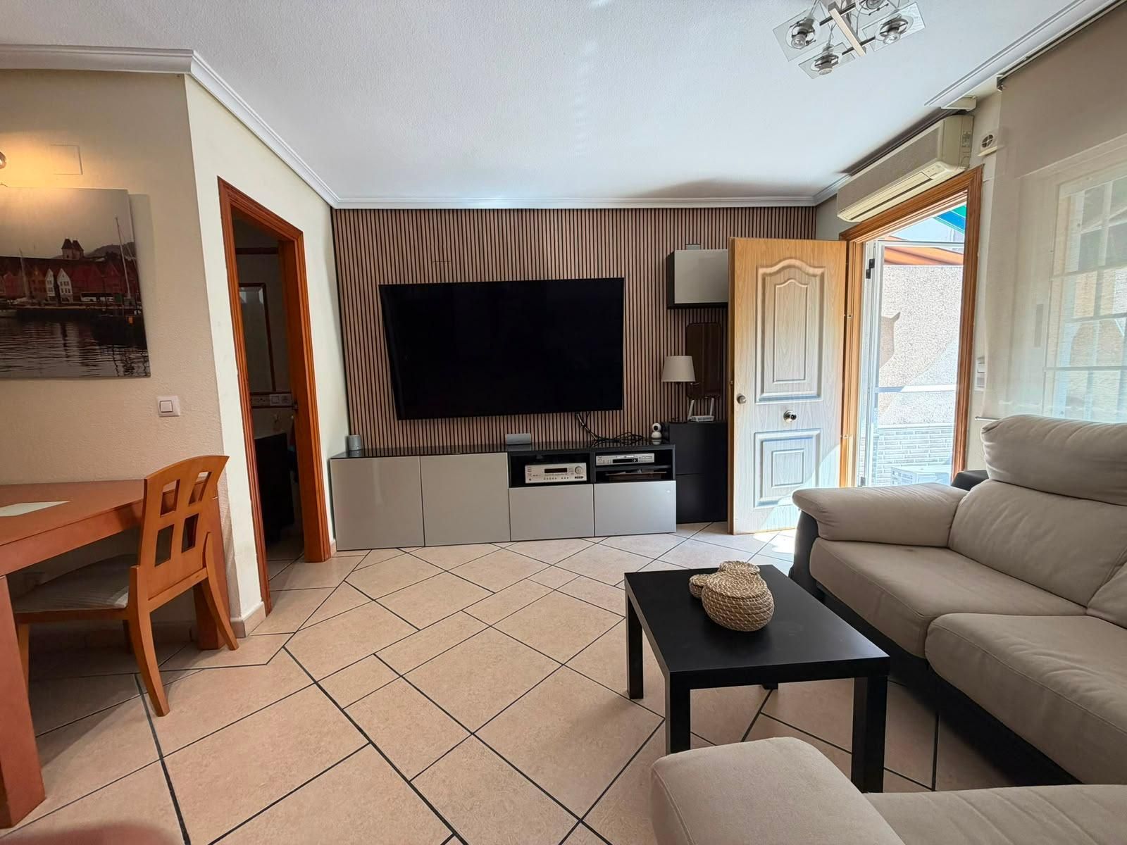 3-Bedroom Quad in Carrefour, Torrevieja - Image 18