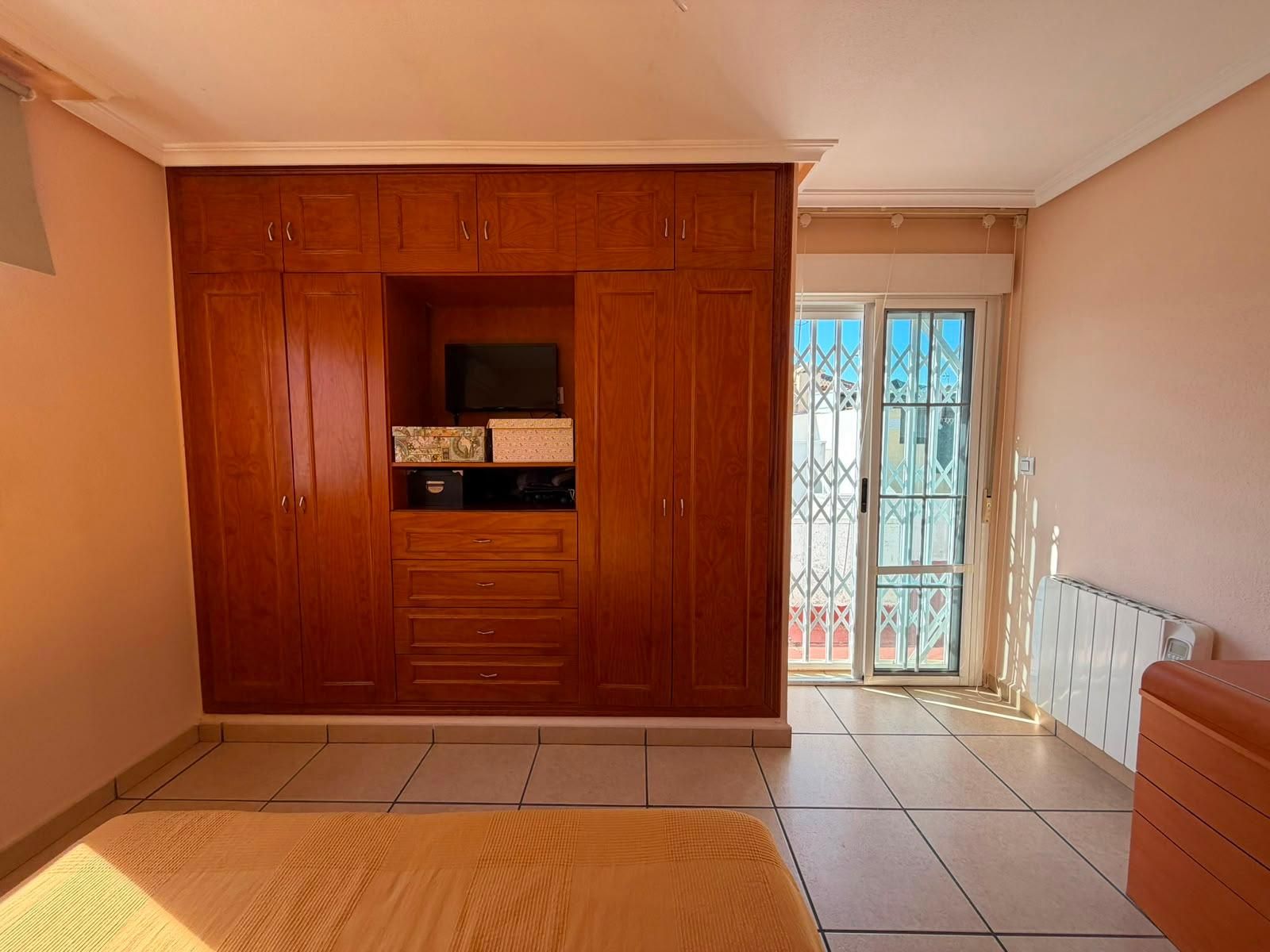3-Bedroom Quad in Carrefour, Torrevieja - Image 32
