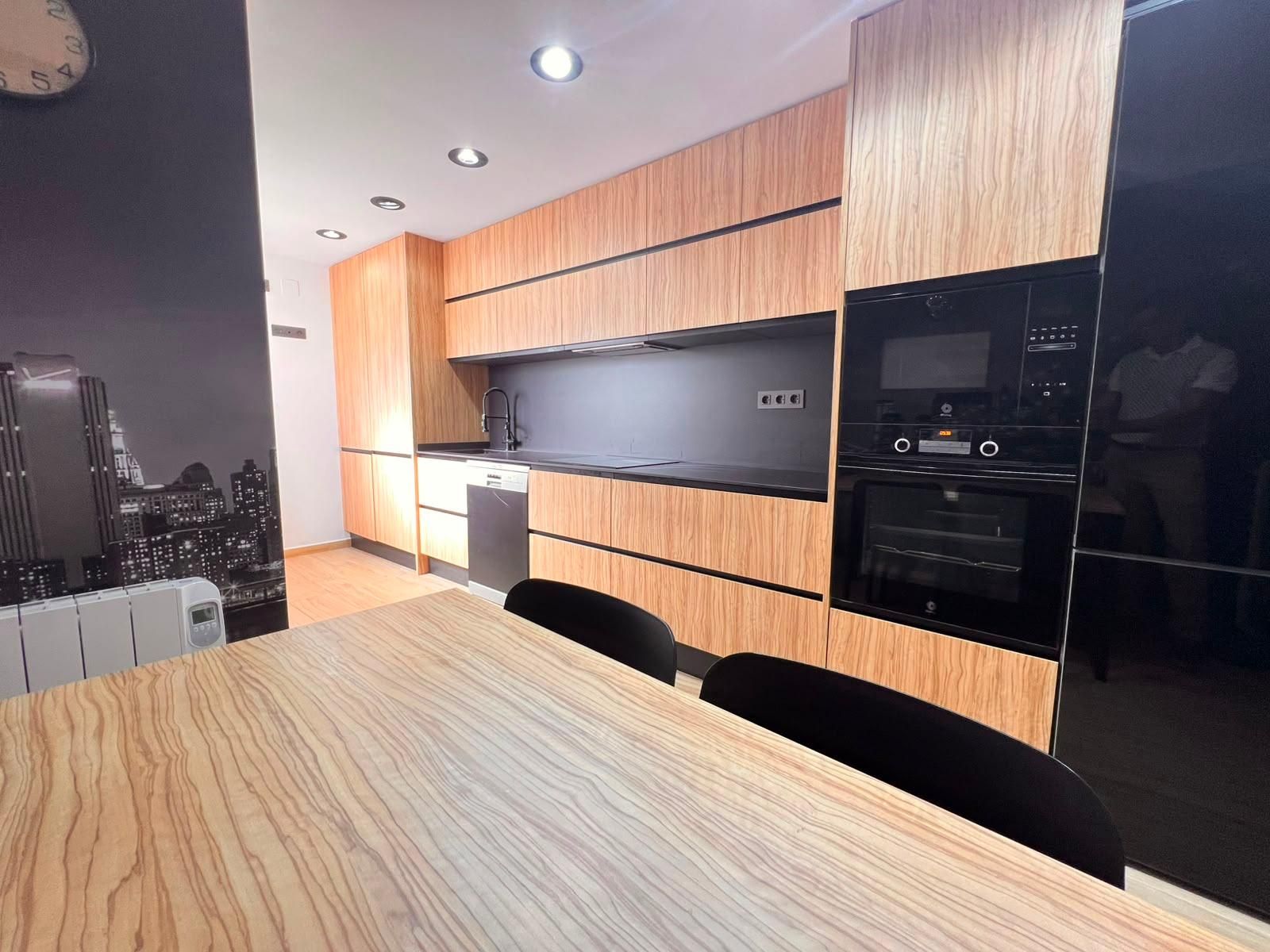 3-Bedroom Quad in Carrefour, Torrevieja - Image 9
