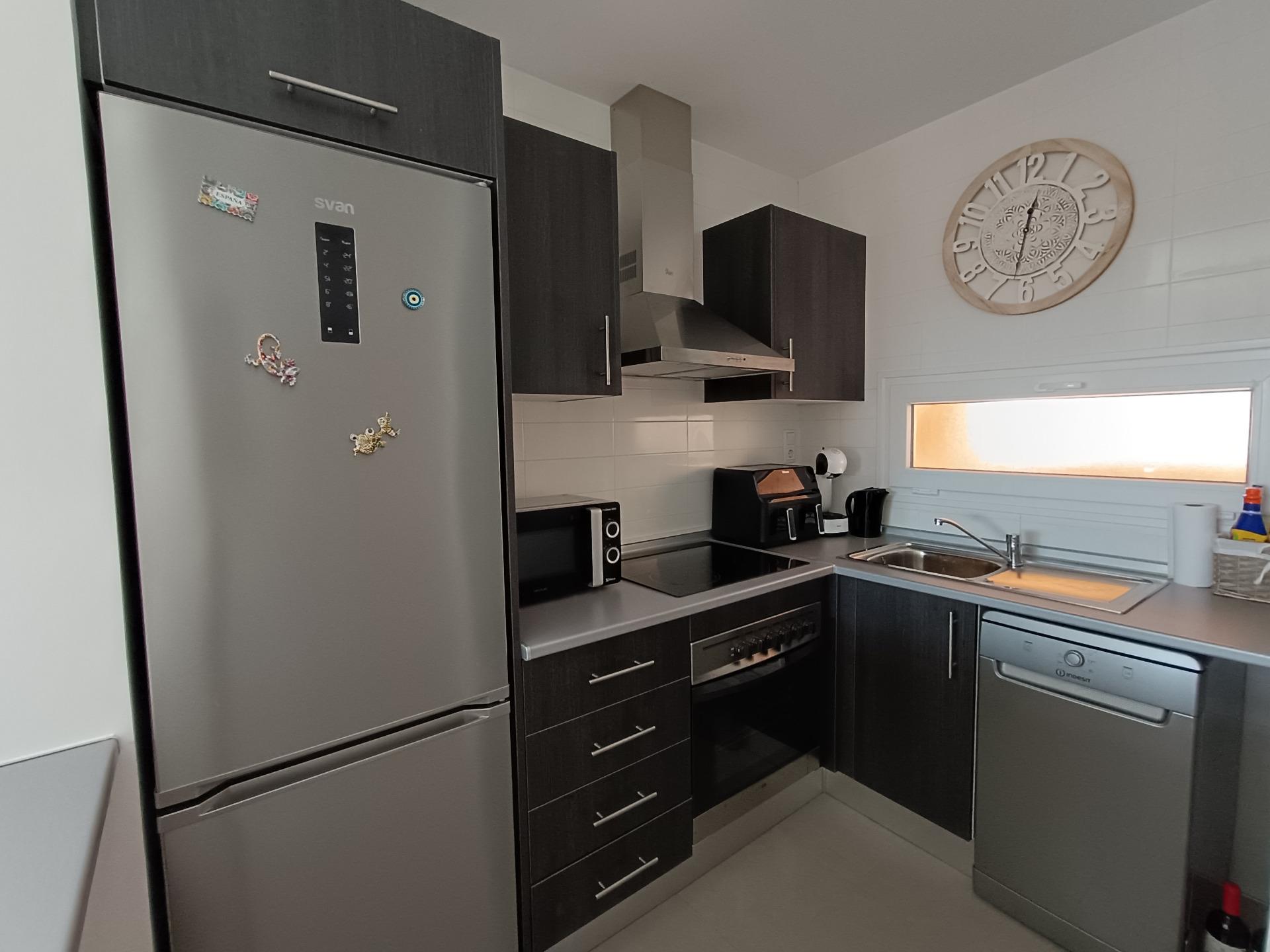 2-Bedroom Apartment in Roldán, Torre - Pacheco - Image 7