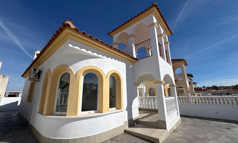 2-Bedroom Villa in Algorfa - Image 13