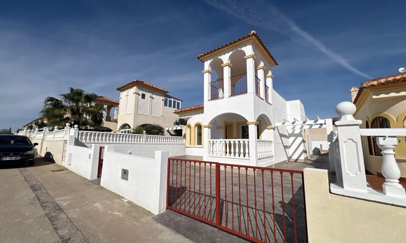 2-Bedroom Villa in Algorfa - Image 14