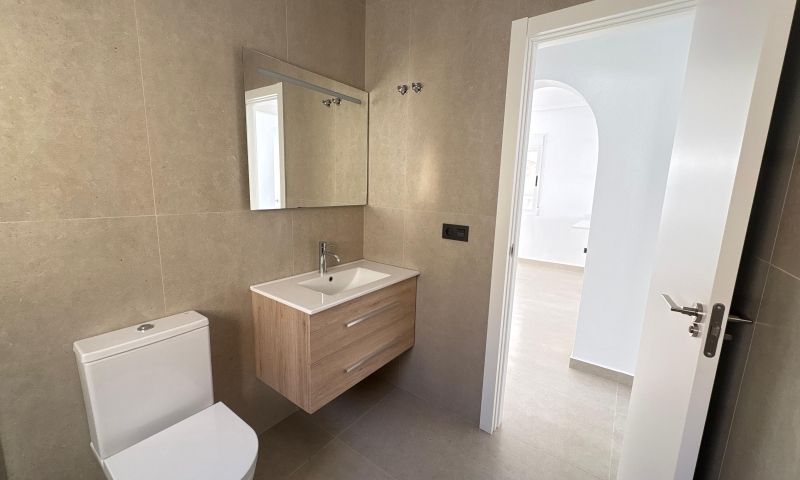 2-Bedroom Villa in Algorfa - Image 38