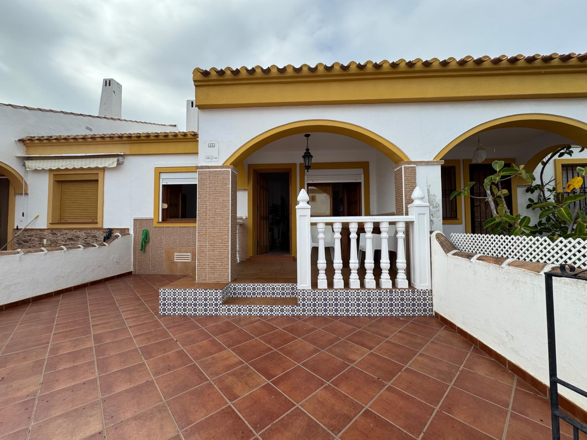 3-Bedroom House in Pilar de la Horadada - Image 1