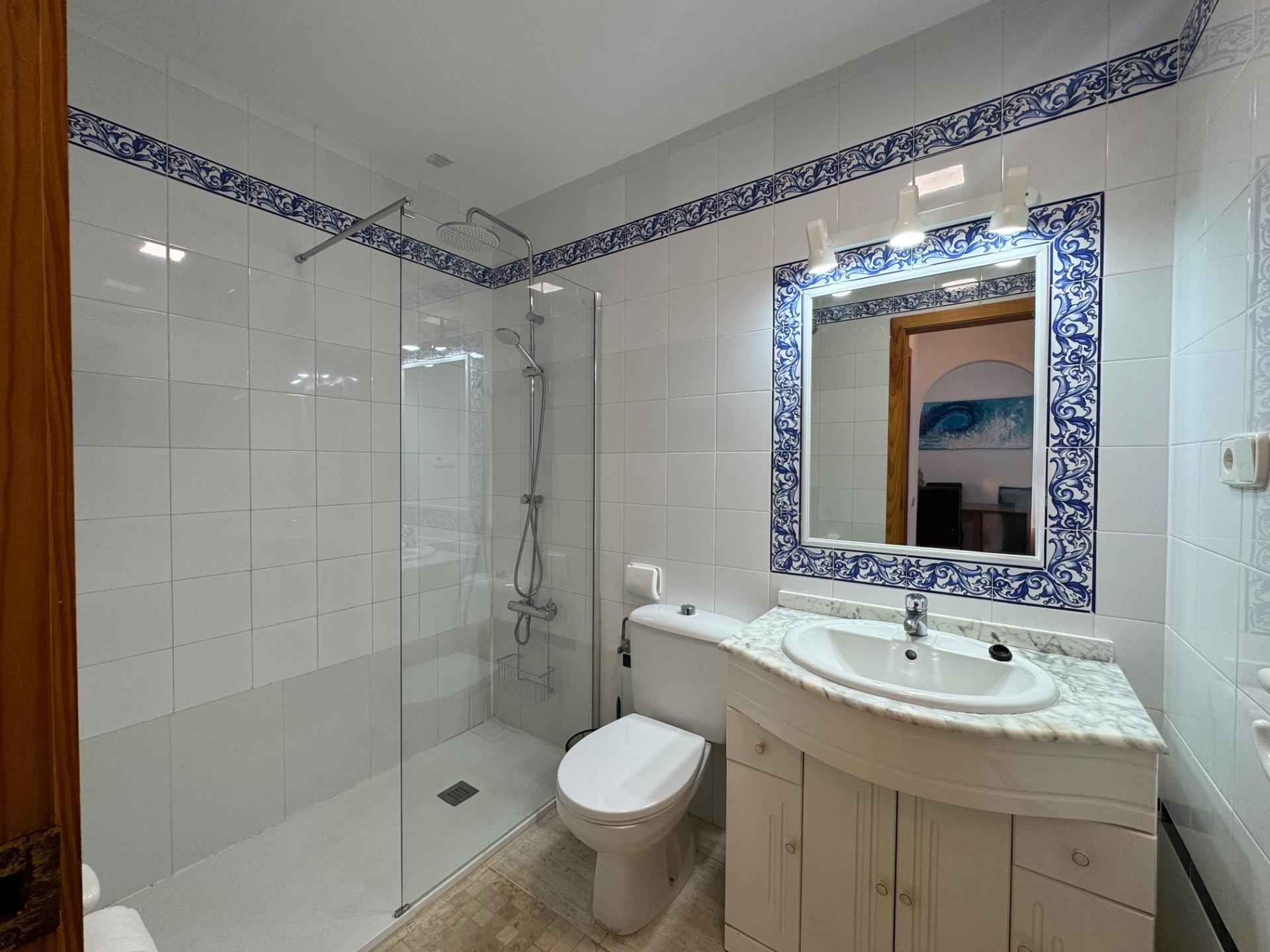 3-Bedroom House in Pilar de la Horadada - Image 21