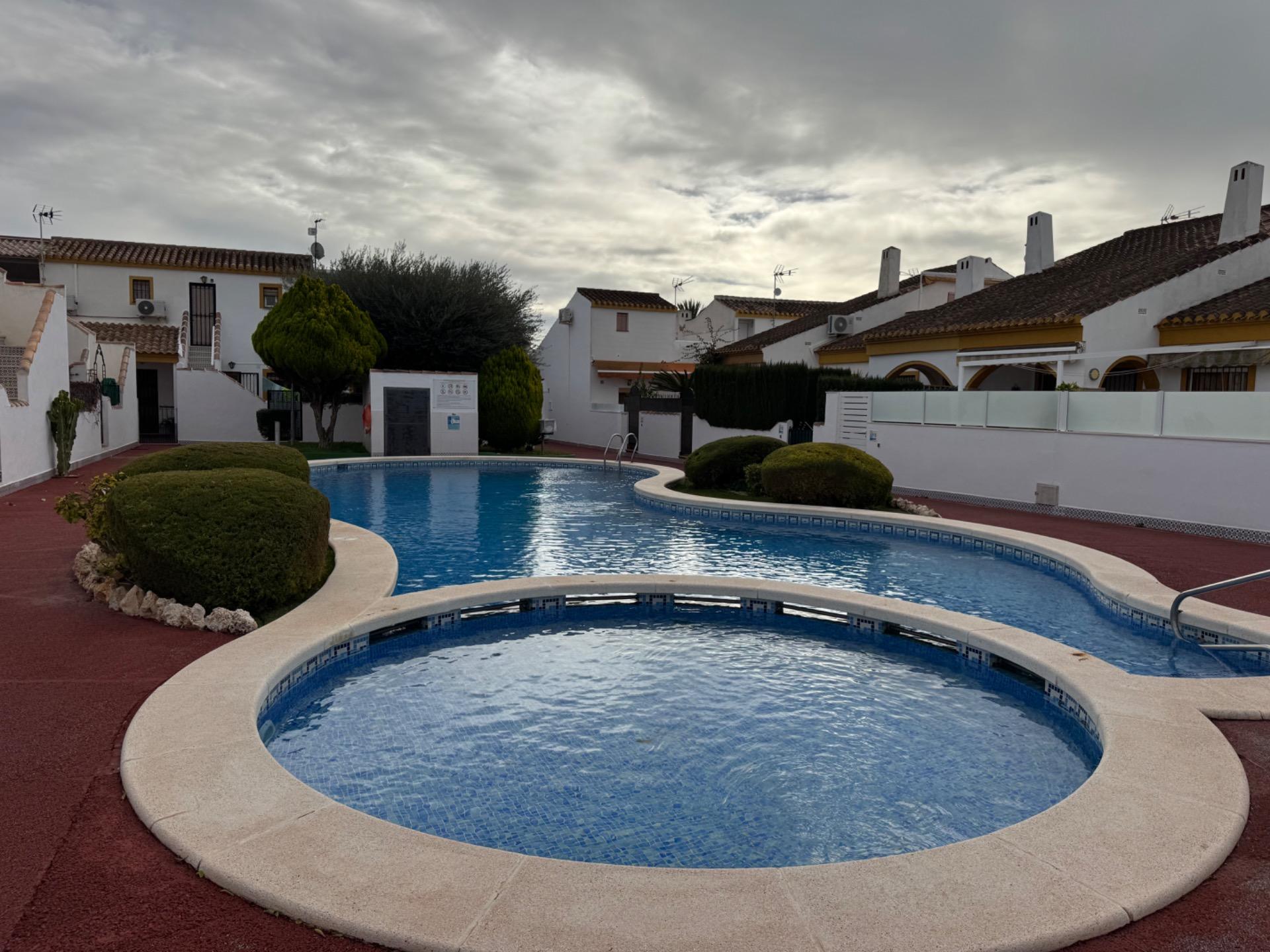 3-Bedroom House in Pilar de la Horadada - Image 37