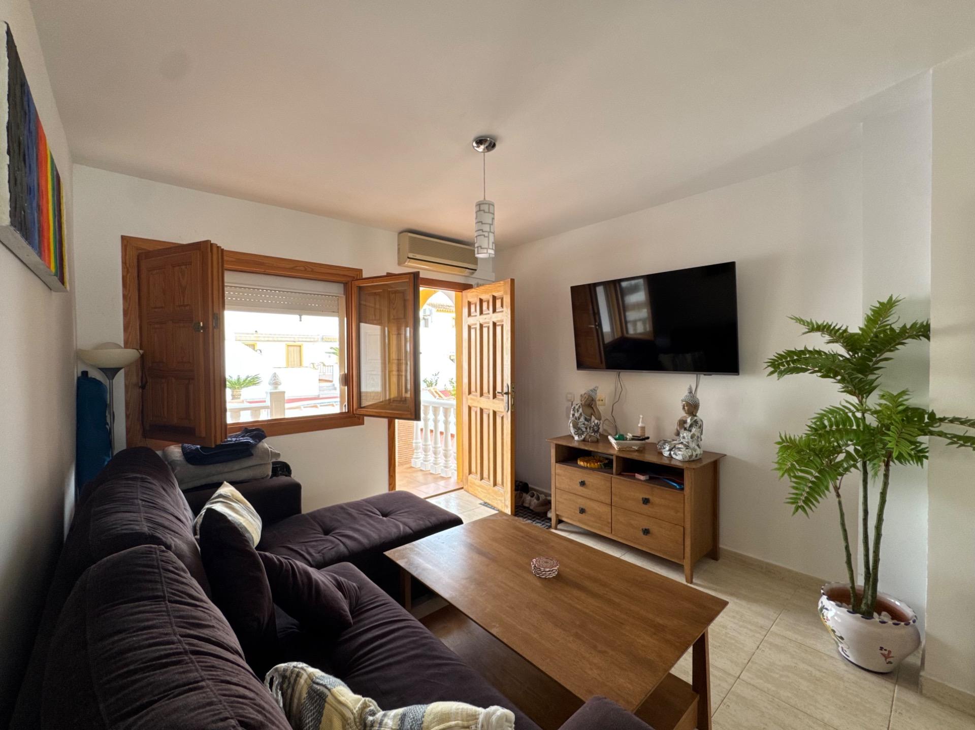 3-Bedroom House in Pilar de la Horadada - Image 5