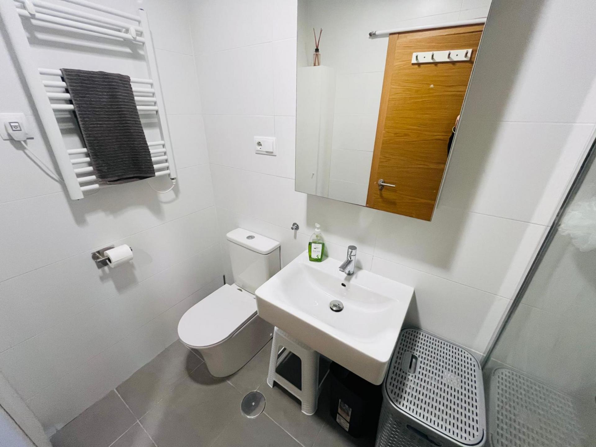 2-Bedroom Apartment in Torre - Pacheco - Image 14