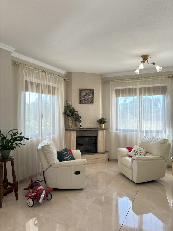 5-Bedroom Villa in Centro de la Ciudad Quesada, Rojales - Image 20