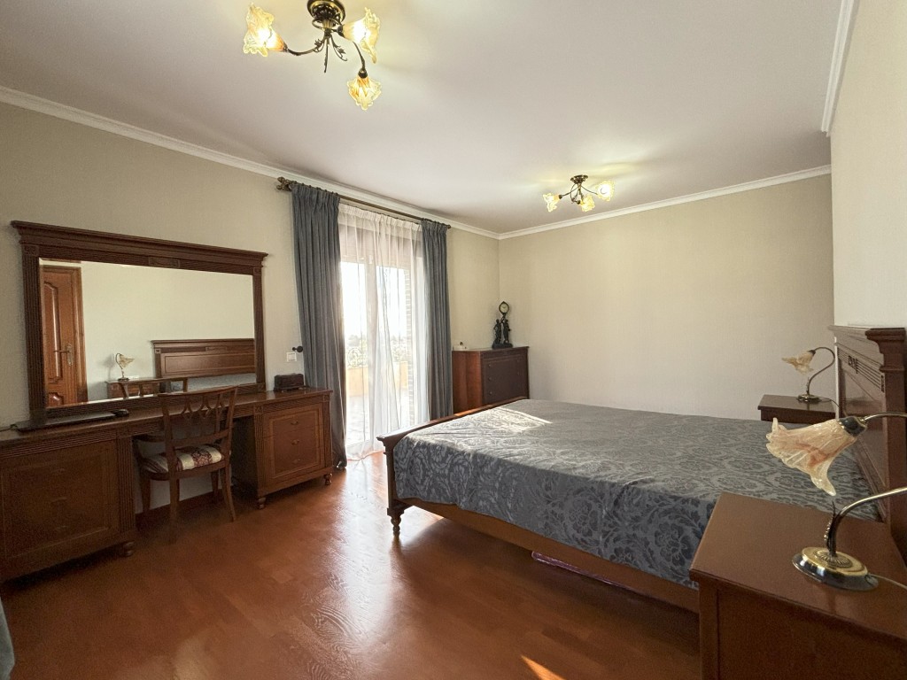 5-Bedroom Villa in Centro de la Ciudad Quesada, Rojales - Image 27