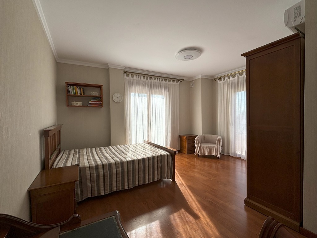 5-Bedroom Villa in Centro de la Ciudad Quesada, Rojales - Image 30