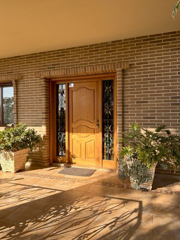 5-Bedroom Villa in Centro de la Ciudad Quesada, Rojales - Image 4