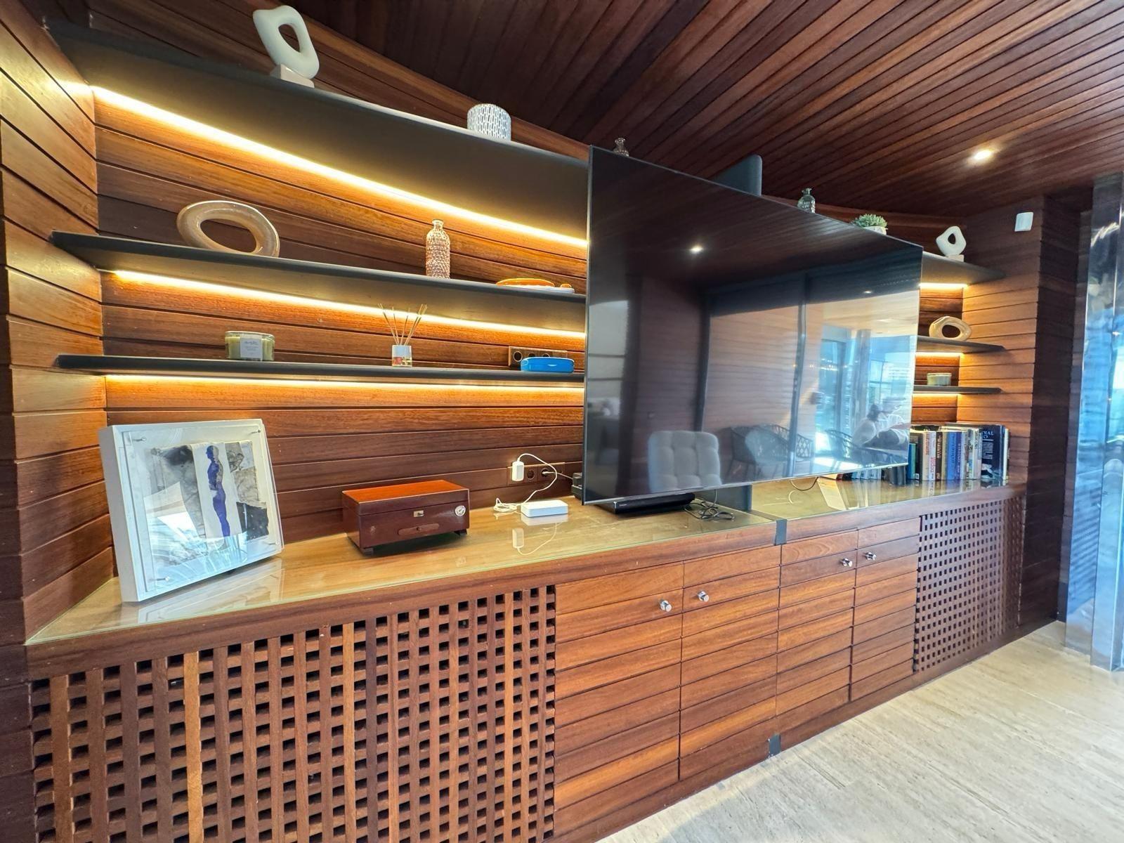 7-Bedroom Villa in Altos de Campoamor, Orihuela Costa - Image 22