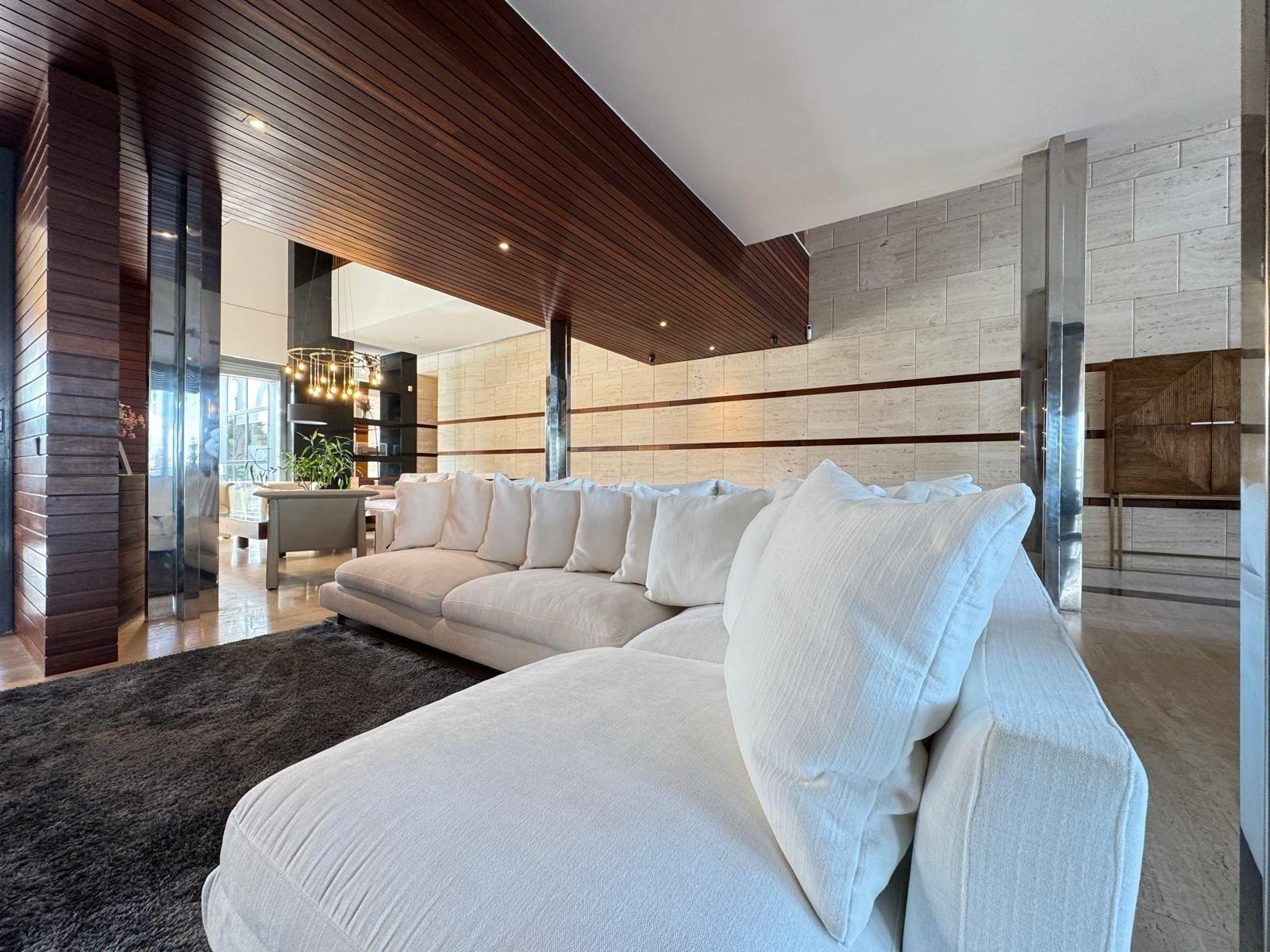 7-Bedroom Villa in Altos de Campoamor, Orihuela Costa - Image 29