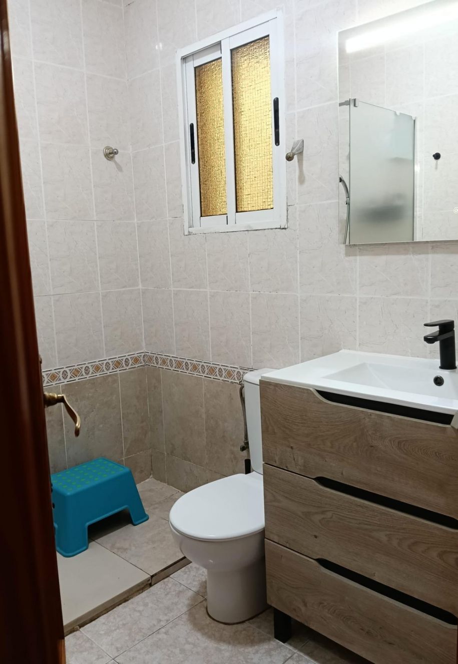 4-Bedroom House in Torretas, Torrevieja - Image 22