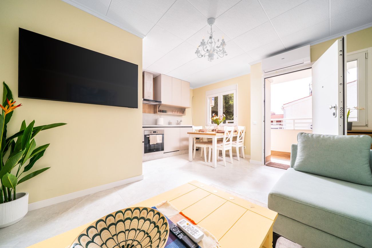 2-Bedroom Apartment in La Veleta, Torrevieja - Image 13