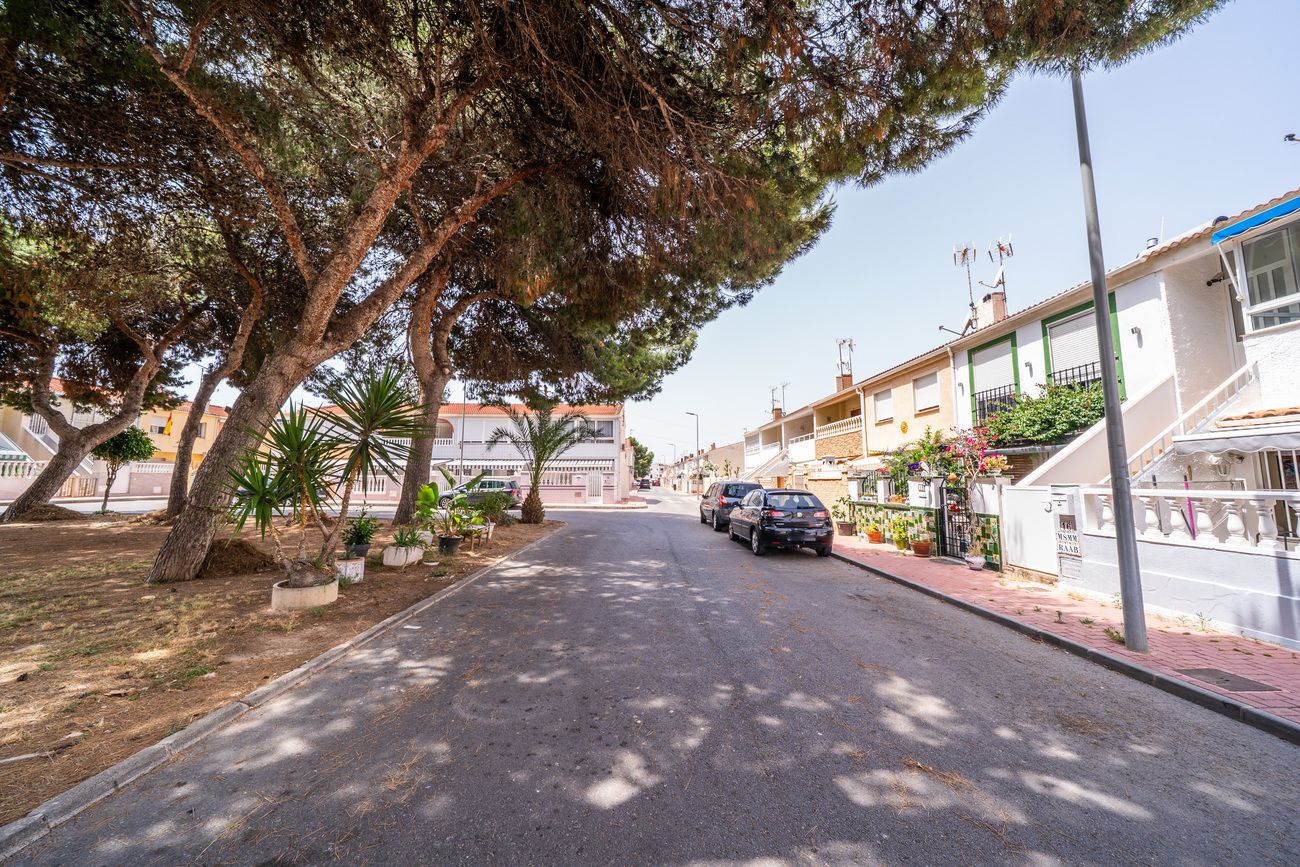 2-Bedroom Apartment in La Veleta, Torrevieja - Image 21