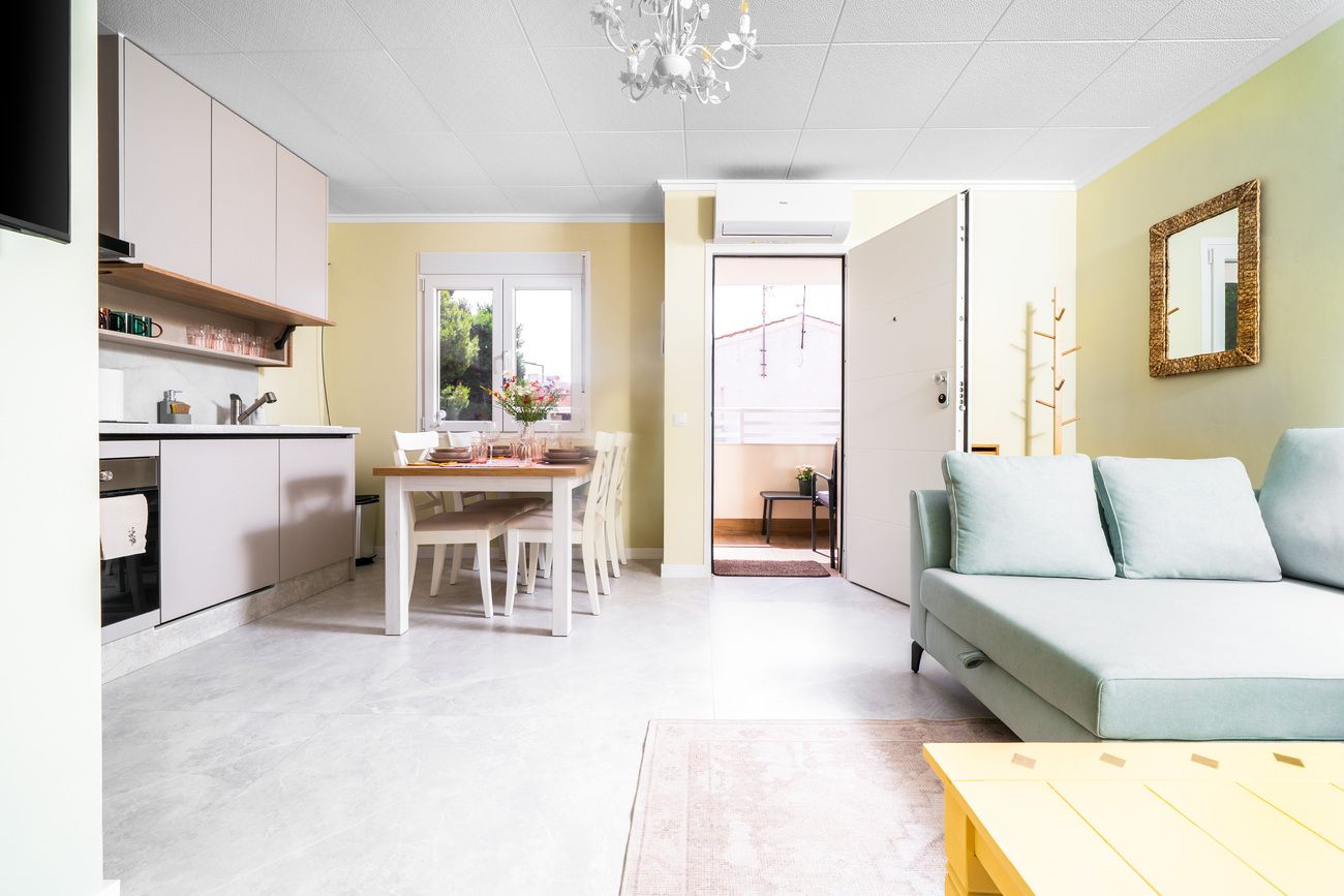 2-Bedroom Apartment in La Veleta, Torrevieja - Image 9