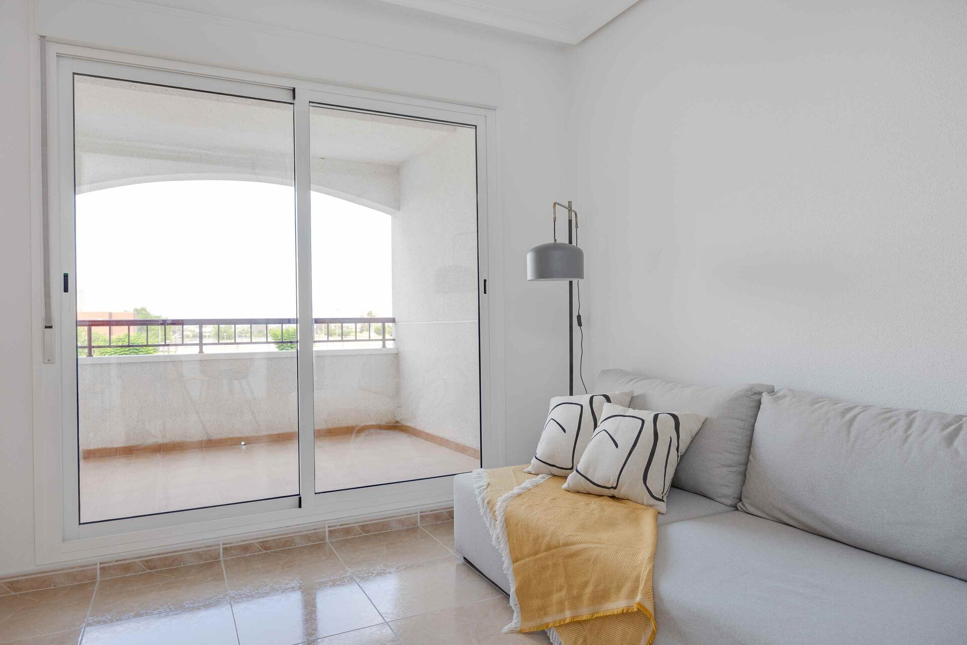 2-Bedroom Apartment in San Fulgencio - Image 22