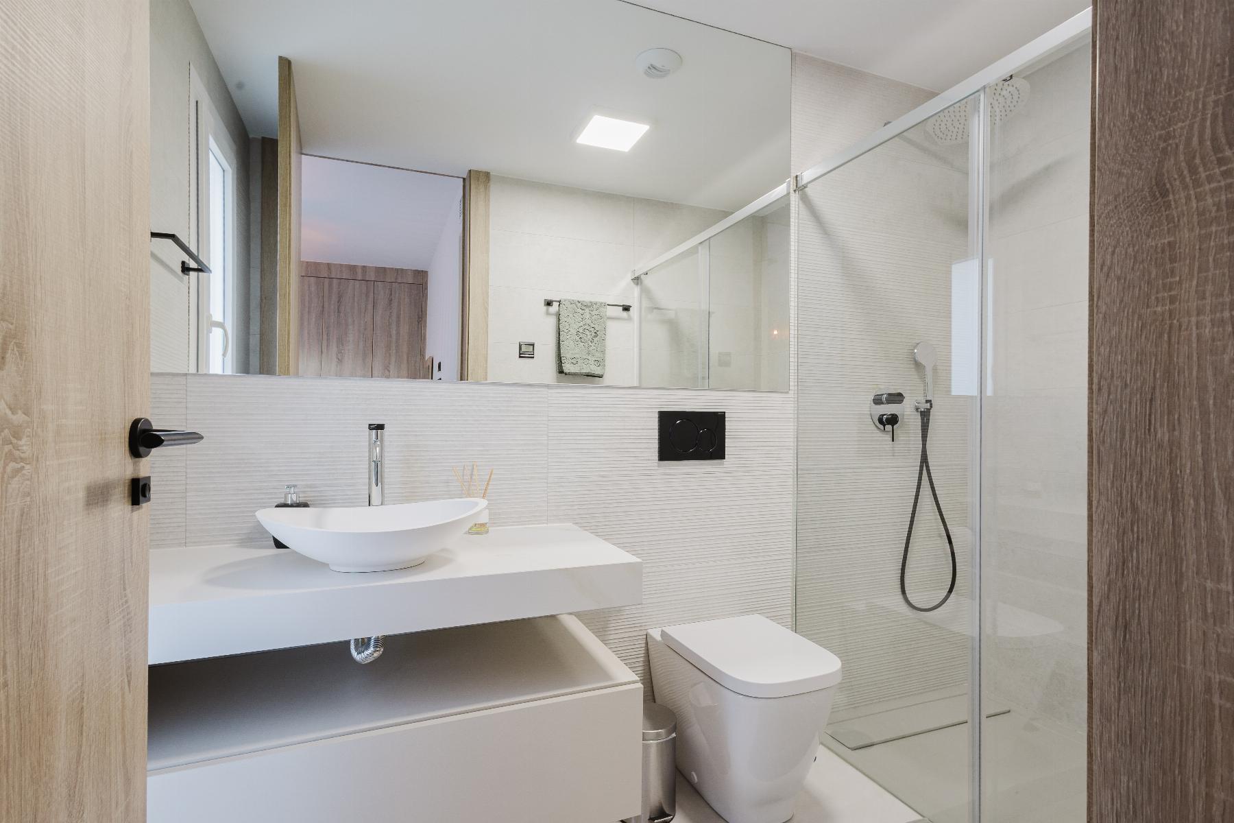 4-Bedroom Villa in Comunidad Valenciana, Algorfa - Image 26