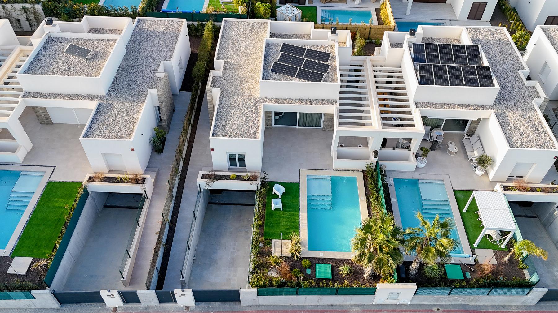 4-Bedroom Villa in Comunidad Valenciana, Algorfa - Image 36