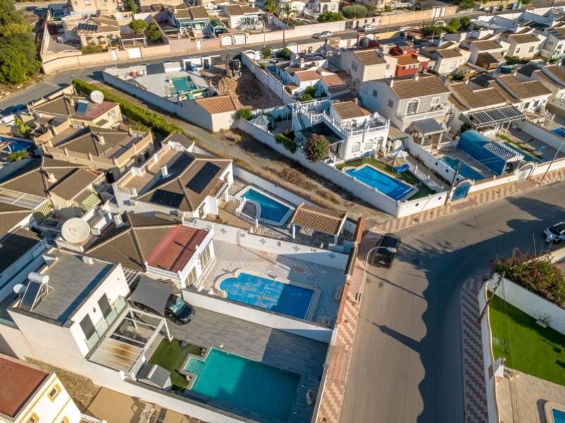 3-Bedroom Villa in La Siesta - El Salado - Torreta, Torrevieja - Image 30