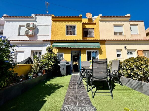 3-Bedroom House in La Siesta - El Salado - Torreta, Torrevieja