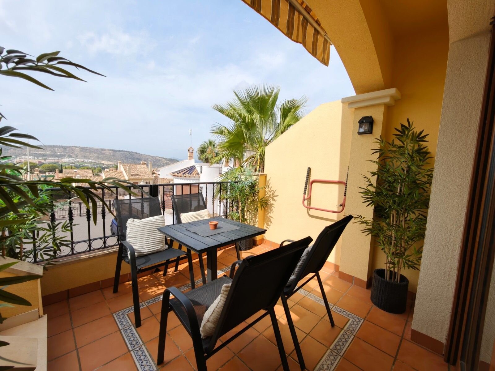 2-Bedroom Apartment in Comunidad Valenciana, Algorfa - Image 21