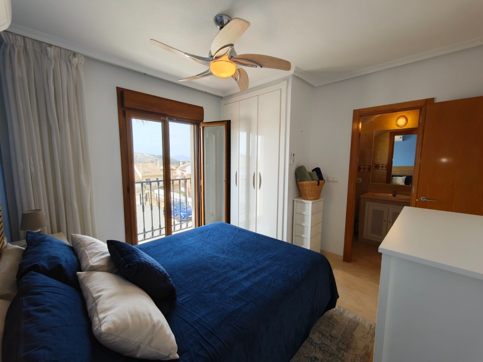 2-Bedroom Apartment in Comunidad Valenciana, Algorfa - Image 39