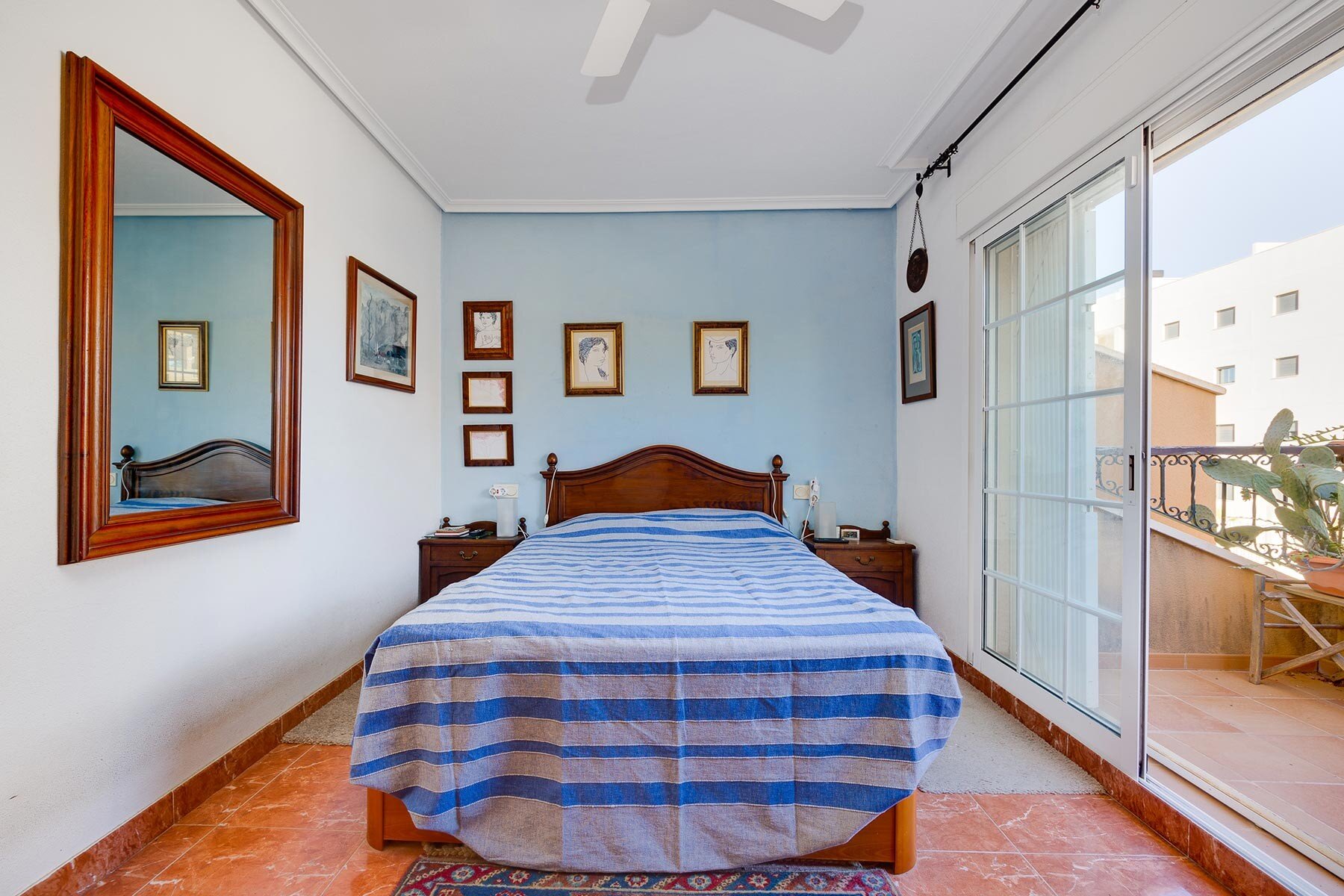 Villa met 4 Slaapkamers in Los Dolses, Orihuela Costa - Image 15